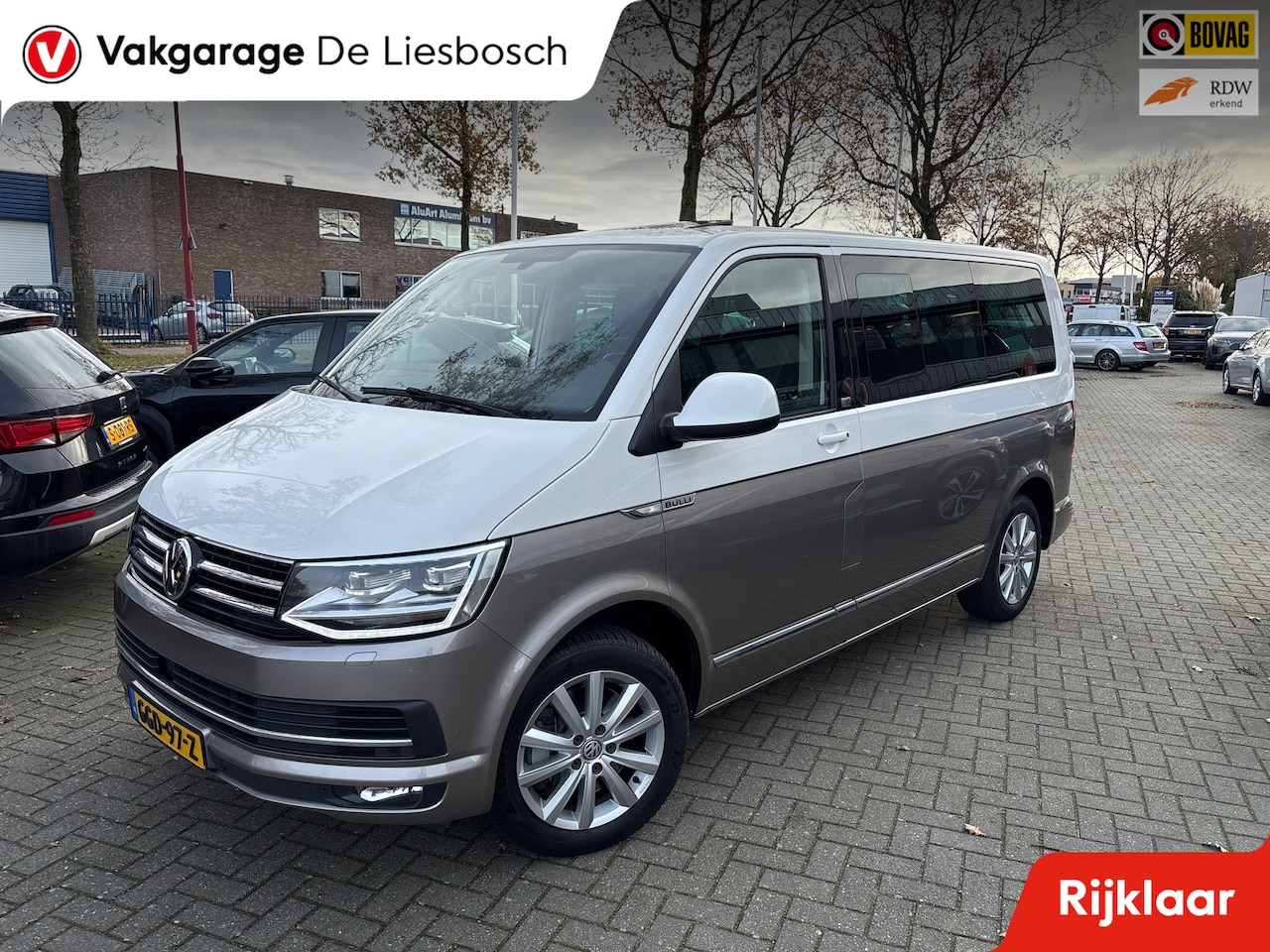 Volkswagen Transporter Kombi - 2.0 TDI L1H1 4Motion Highline/bulli/7 P/leer/schuifdak/navi/camera/vol - AutoWereld.nl