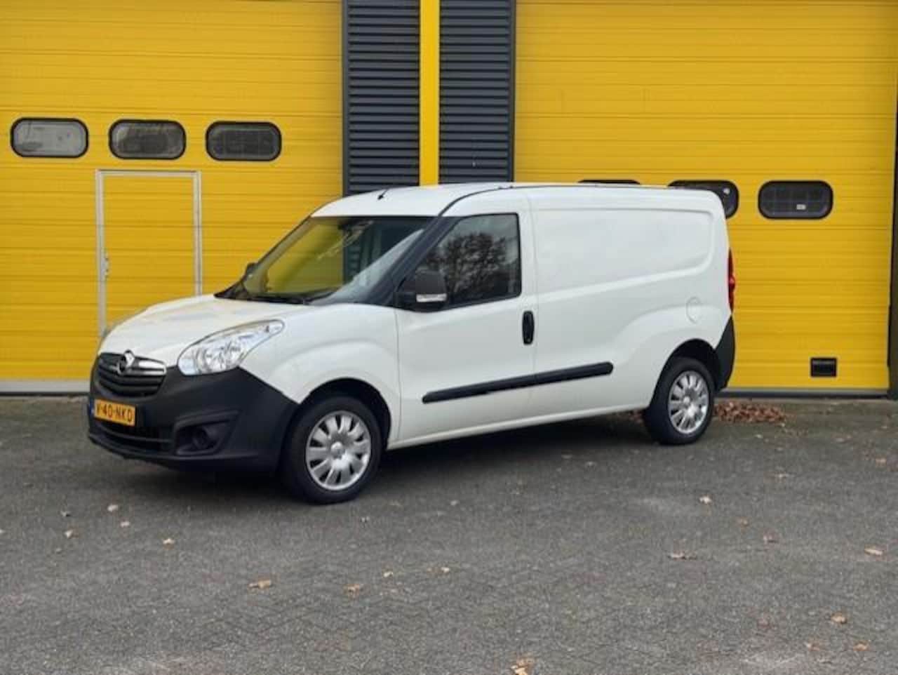 Opel Combo - 1.4 L2H1 Airco PDC BTW&BPM VRIJ - AutoWereld.nl