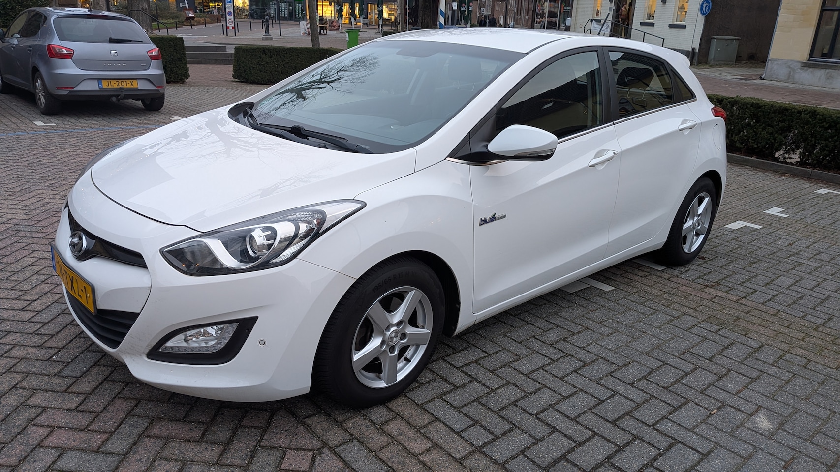 Hyundai i30 - 1.6 GDI i-Vision - AutoWereld.nl