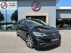 Volkswagen Touran - 1.5 TSI 150pk DSG R-line Highline | Led | Trekhaak | Dode hoek | Camera | Keyless | Rijkla