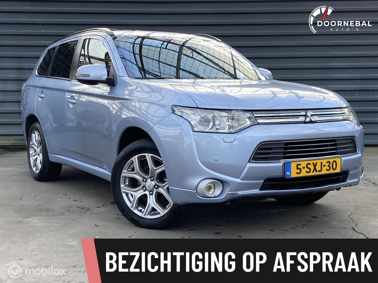 Mitsubishi Outlander - 2.0 PHEV Instyle+ / DAB / CAMERA / HAAK - AutoWereld.nl
