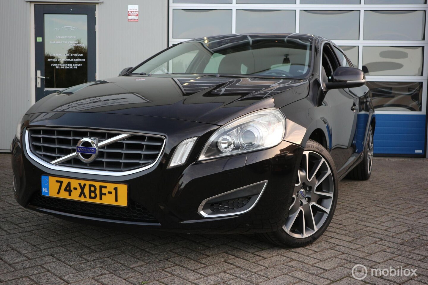 Volvo V60 - 1.6 T3 Summum XENON/LEDER/PDC/ECC/NAP - AutoWereld.nl