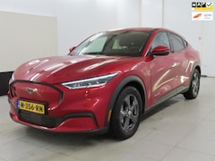 Ford Mustang Mach-E - Extended RWD 98 kWh | SOH 94% | Leder | Stoel- en stuurverwarming | Camera | 1e Eigenaar