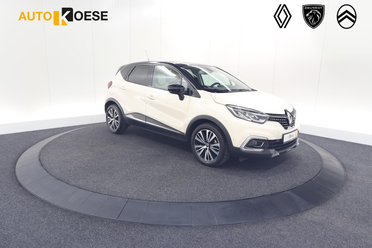Renault Captur - TCe 120 EDC Initiale Paris | Camera | Dodehoekdetectie | Panoramadak | Navigatie - AutoWereld.nl