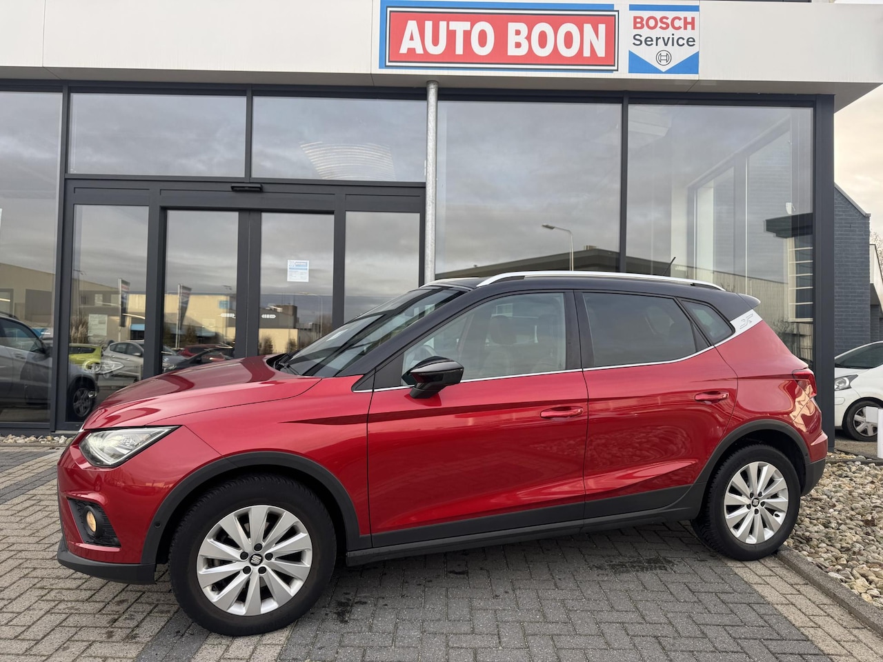 SEAT Arona - 1.0 TSI 116PK DSG AUTOMAAT XCELENCE LAUNCH EDITION LEER/APPCARP./NAVI/LED/P-CAM/KEYLESS/2X - AutoWereld.nl