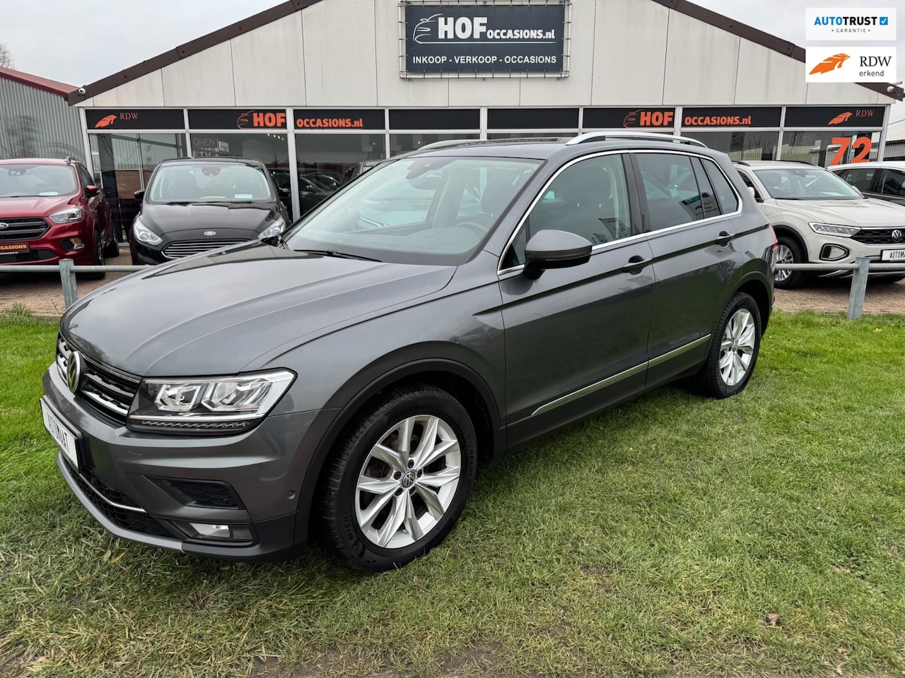 Volkswagen Tiguan - 1.5 TSI ACT Highline VIRTUAL COCKP./CARPLAY/CAMERA/MASSAGE - AutoWereld.nl