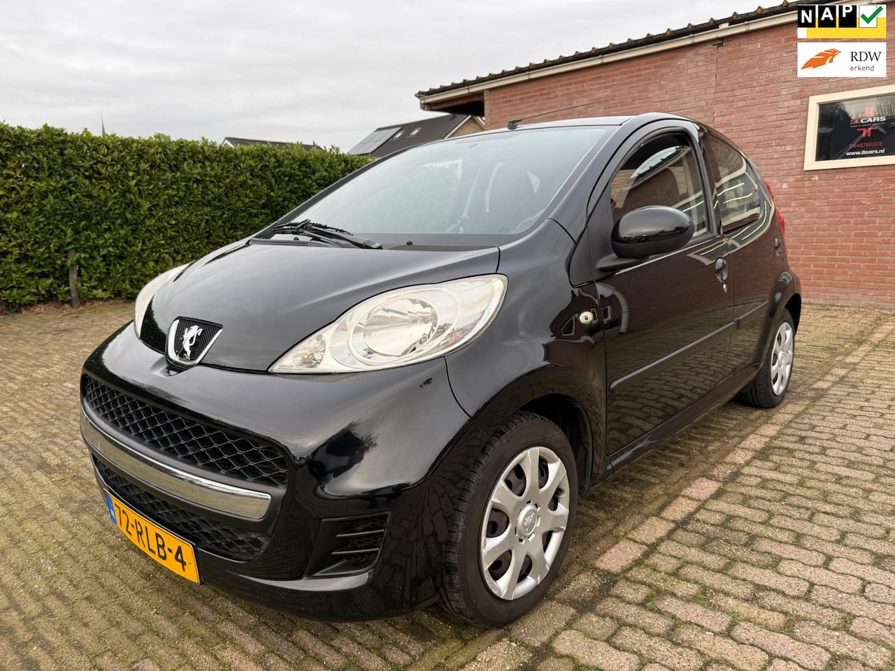 Peugeot 107 - 1.0-12V XS Airco 5 drs CD aux elektrisch pakket - AutoWereld.nl