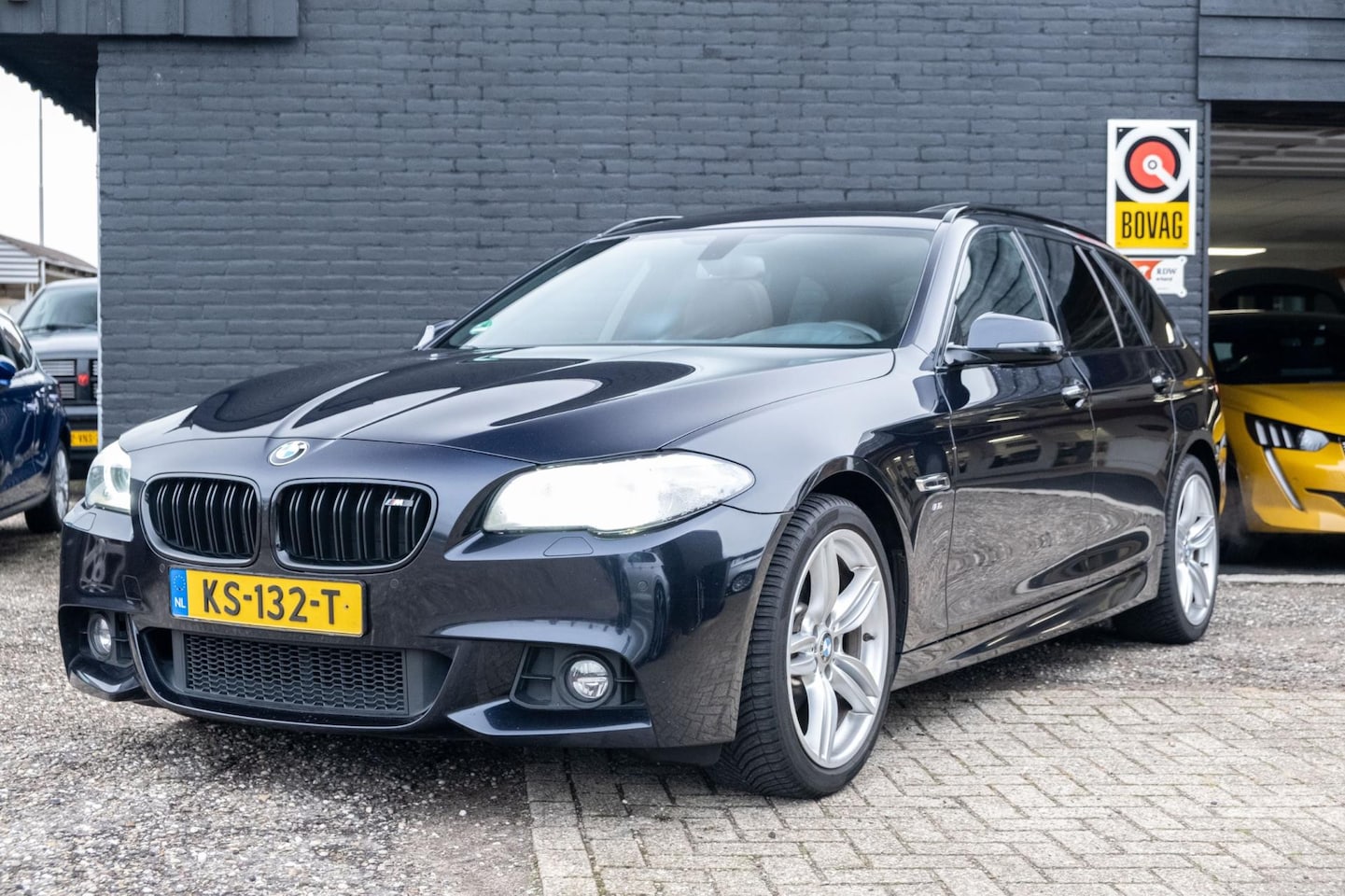 BMW 5-serie Touring - 520i M Sport Edition High Executive | Pano | Memory - AutoWereld.nl
