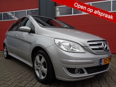 Mercedes-Benz B-klasse - 200 Automaat 136PK Airco Trekhaak