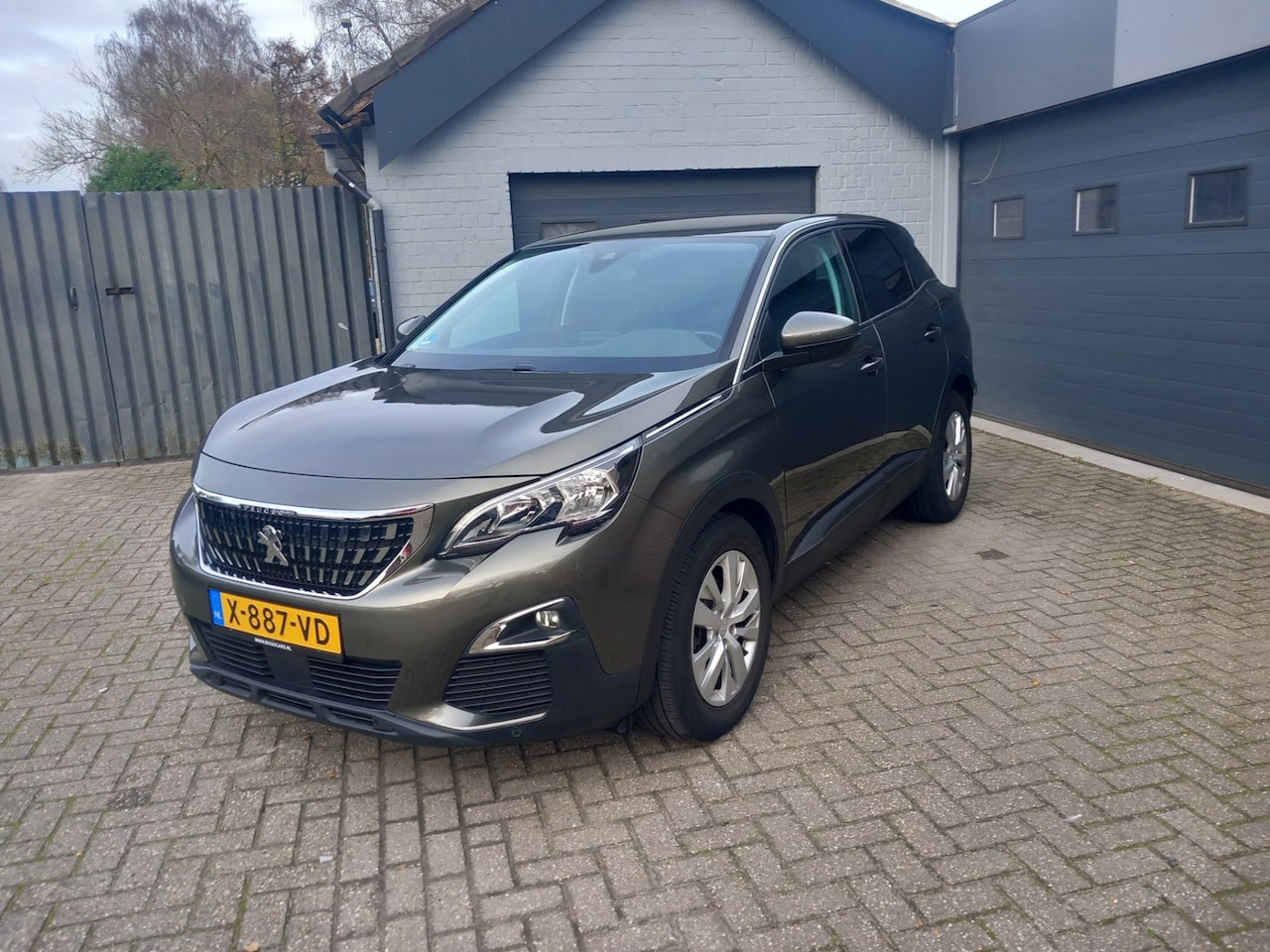 Peugeot 3008 - 1.2 PureTech Allure 1.2 PureTech Allure,Automaat,Navi,Parking system,Sportstand,Lichtmetalen velgen - AutoWereld.nl