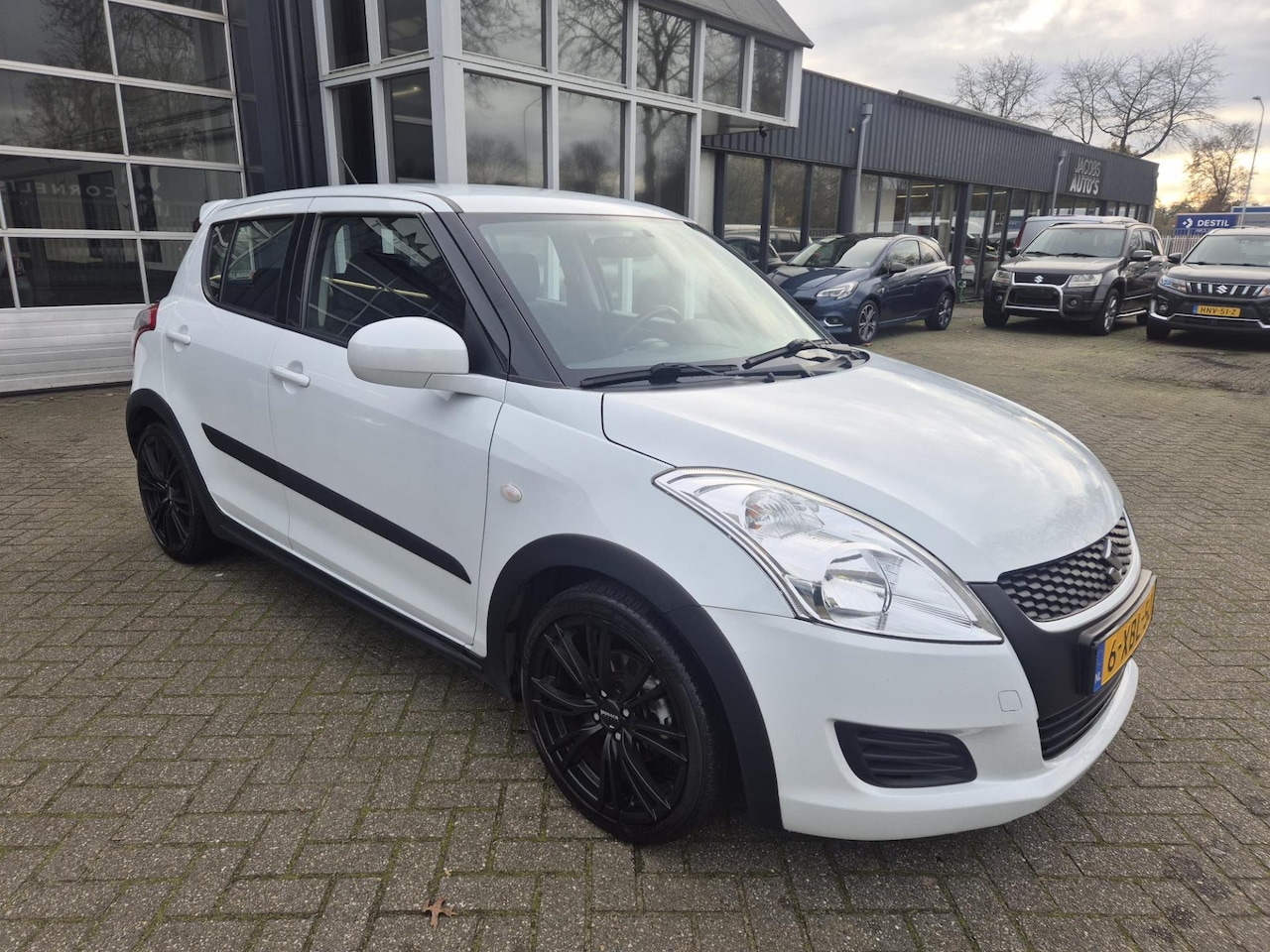 Suzuki Swift - 1.2 GT / jaar garantie / dealer oh - AutoWereld.nl