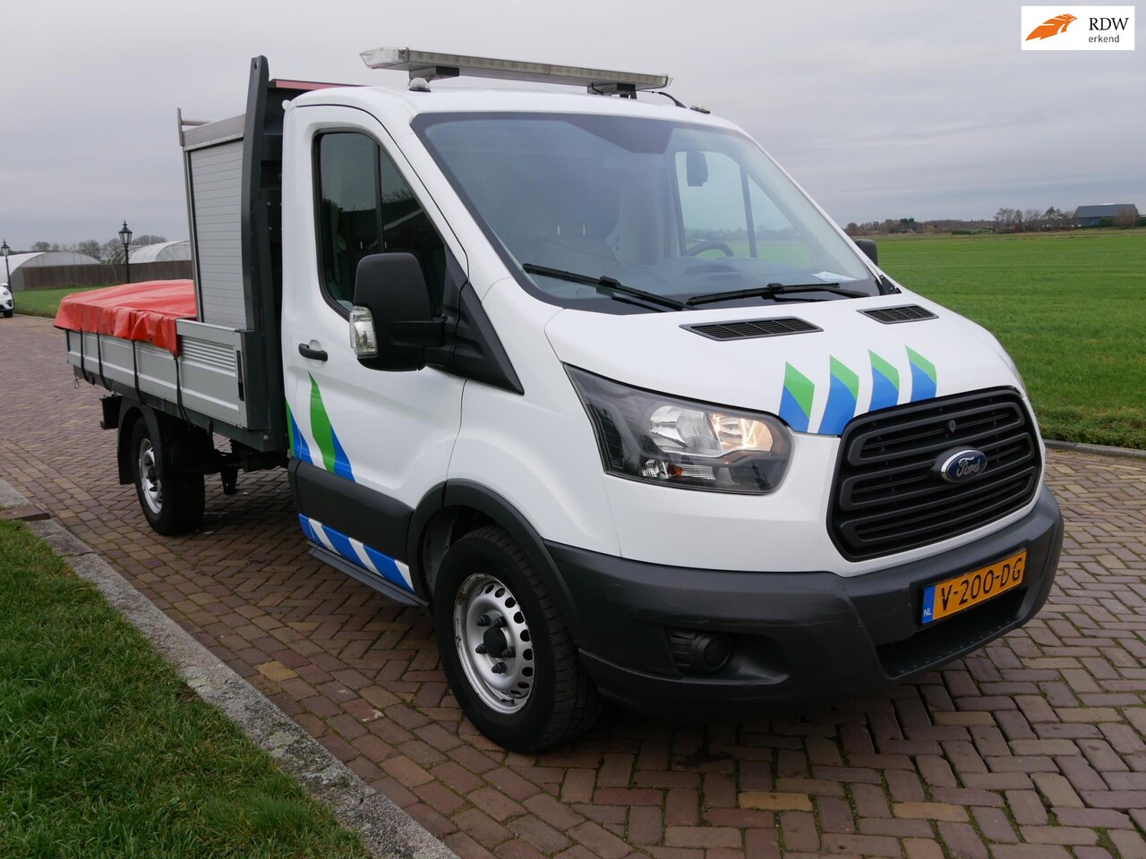 Ford Transit - 350 2.0 TDCI L2H1 PICK UP WITH AC ** 10999 EX BTW ** - AutoWereld.nl