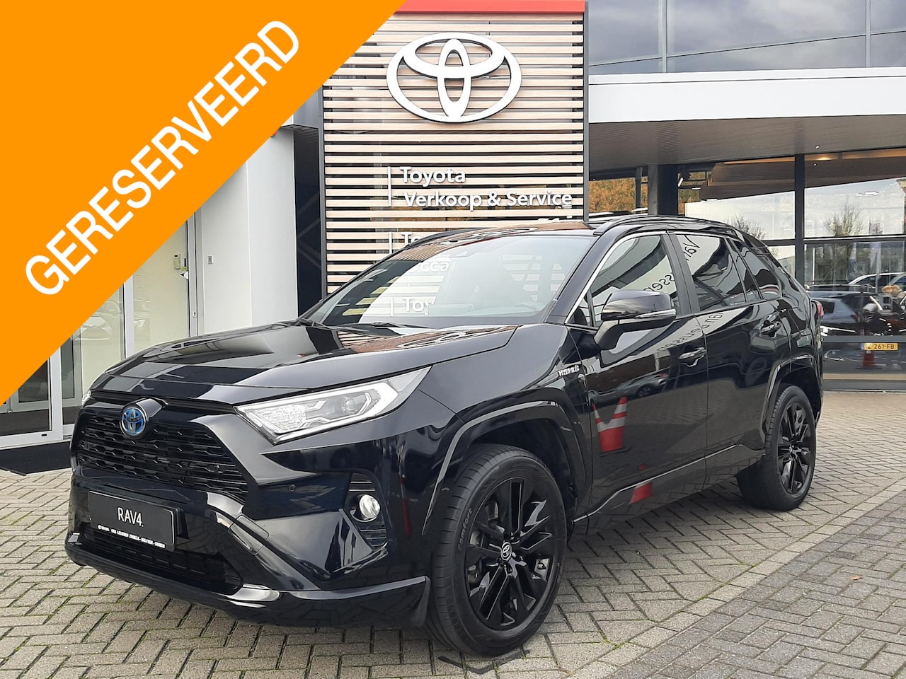 Toyota RAV4 - 2.5 HYBRID AWD BLACK-EDITION JBL-AUDIO STOELVERW NAVI 1650 KG TREKGEWICHT BLUETOOTH PARK-S - AutoWereld.nl
