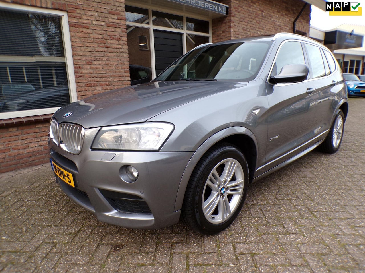 BMW X3 - XDrive28i High Executive Automaat / Leder / Panoramadak / M Pakket - AutoWereld.nl