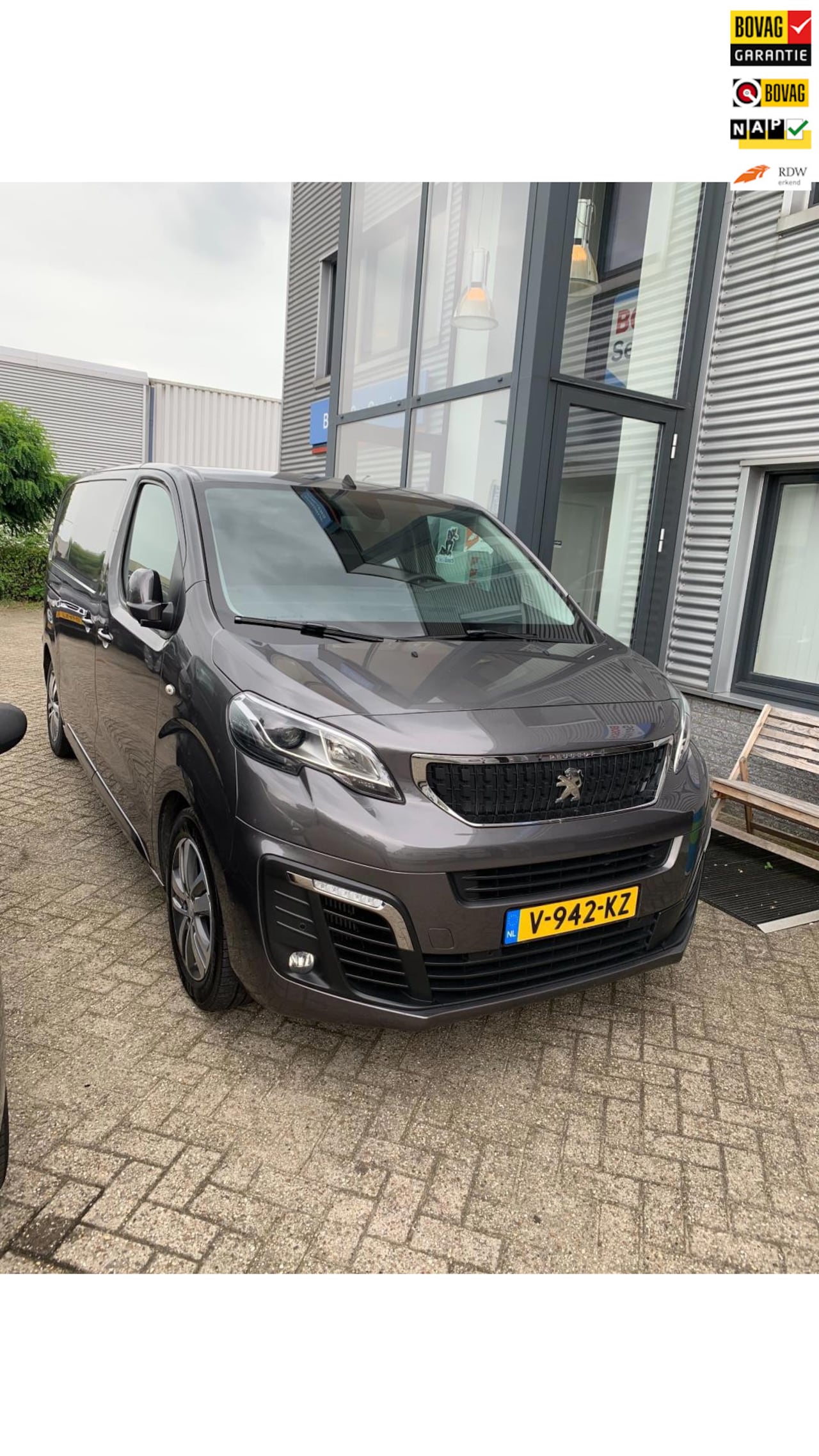Peugeot Expert - 227S 2.0 BlueHDI 180 Premium Pack 227S 2.0 BlueHDI 180 Premium Pack - AutoWereld.nl