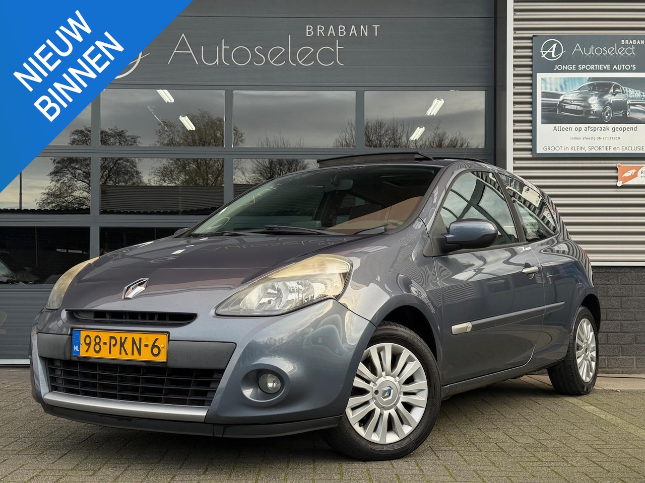 Renault Clio - 1.2 TCe Collection Airco Pano Navi - AutoWereld.nl