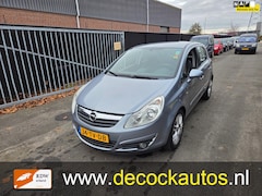 Opel Corsa - 1.4-16V Cosmo/fietsenrek