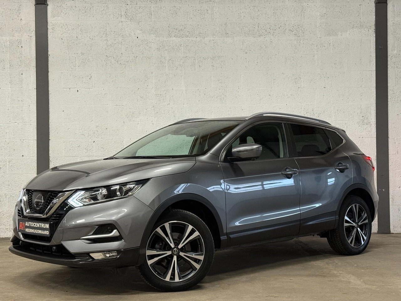 Nissan Qashqai - 1.2 N-Connecta Pano|360|Navi|Clima|Cruise|Dealer Onderhouden !! - AutoWereld.nl