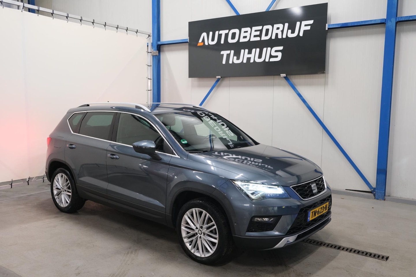 SEAT Ateca - 1.6 TDI Xcellence Business Intense Automaat - N.A.P. Airco, Cruise, Navi, PDC. - AutoWereld.nl