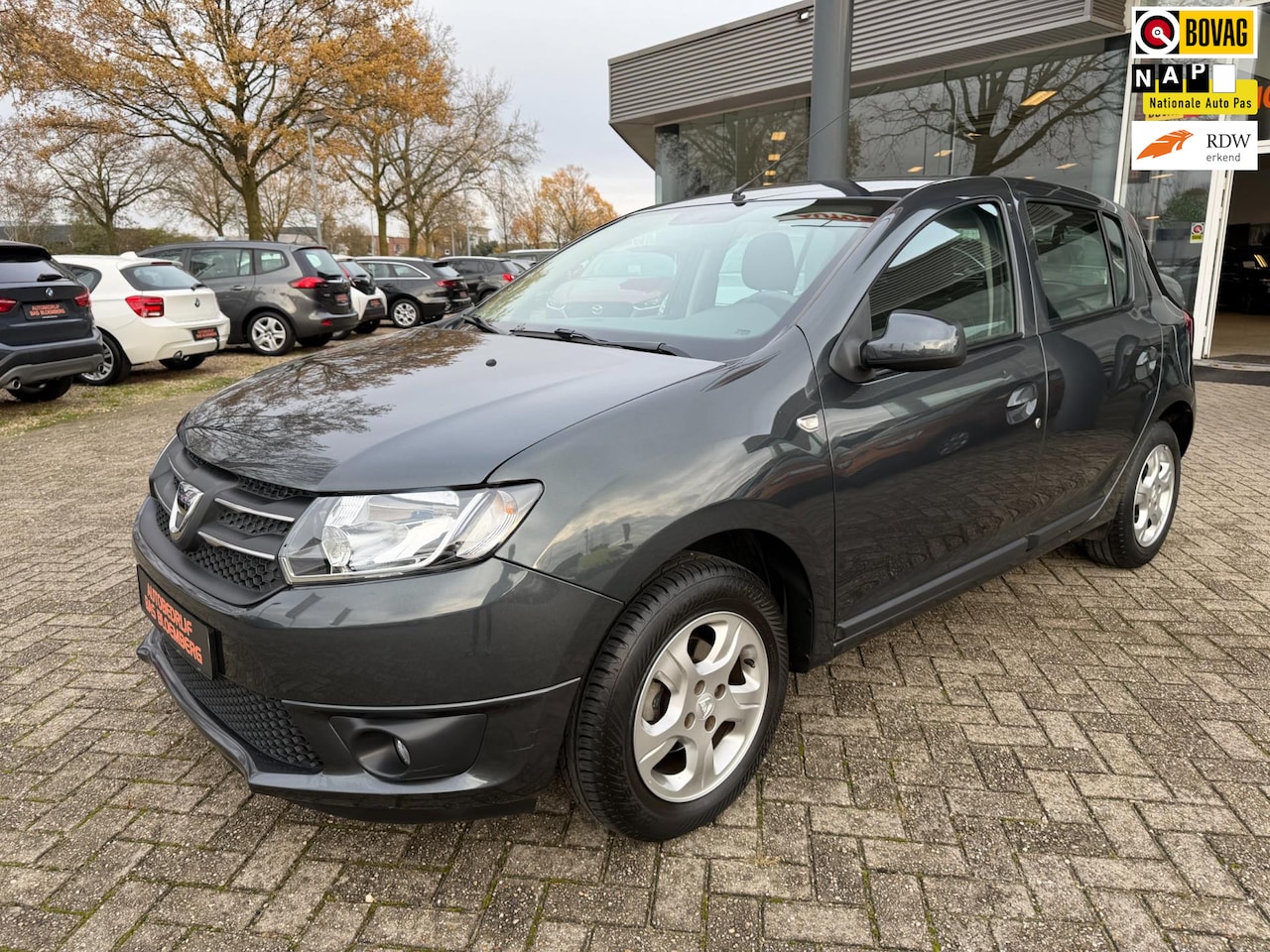 Dacia Sandero - 0.9 TCe SL Royaal 0.9 TCe SL Royaal, Automaat, Navi, trekhaak, cruise, etc - AutoWereld.nl