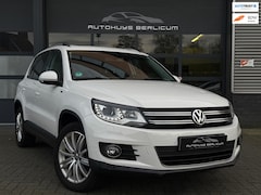 Volkswagen Tiguan - 2.0 TSI Sport&Style 4Motion Trekhaak Pano Keyless Navi Stoelverwarming