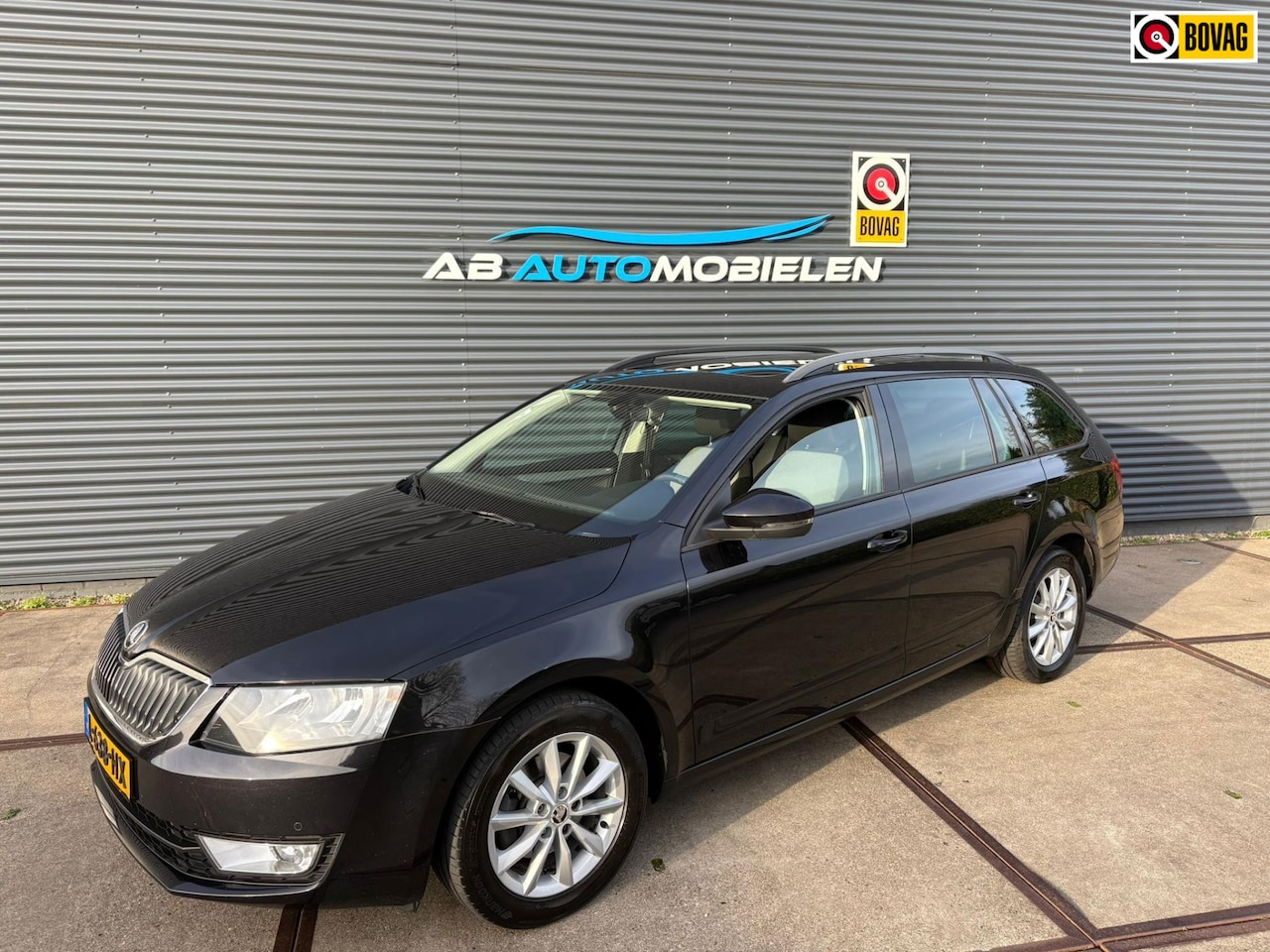 Skoda Octavia Combi - 1.4 TSI PANORAMA/ PDC/ NAVI - AutoWereld.nl