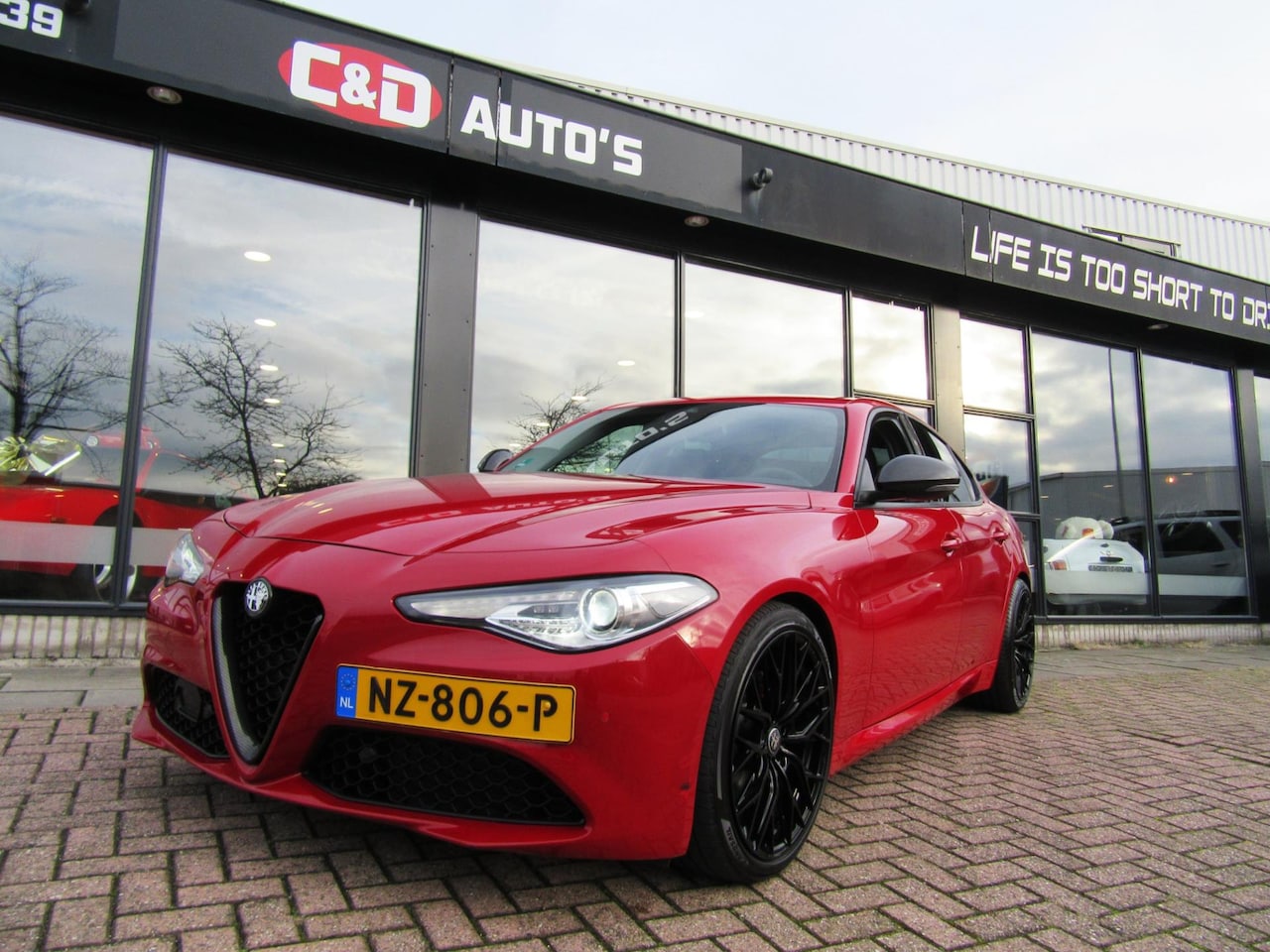 Alfa Romeo Giulia - 2.0 TURBO AUT UNIEK SPORTIEVE QV UITV 2017 - AutoWereld.nl