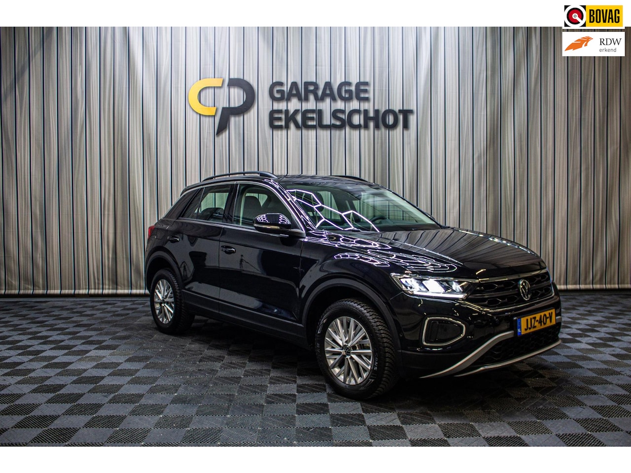 Volkswagen T-Roc - 1.5 TSI Life Edition|Automaat|Carplay|Stoelverwarming - AutoWereld.nl