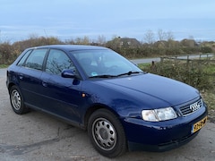 Audi A3 - 1.6 Attraction