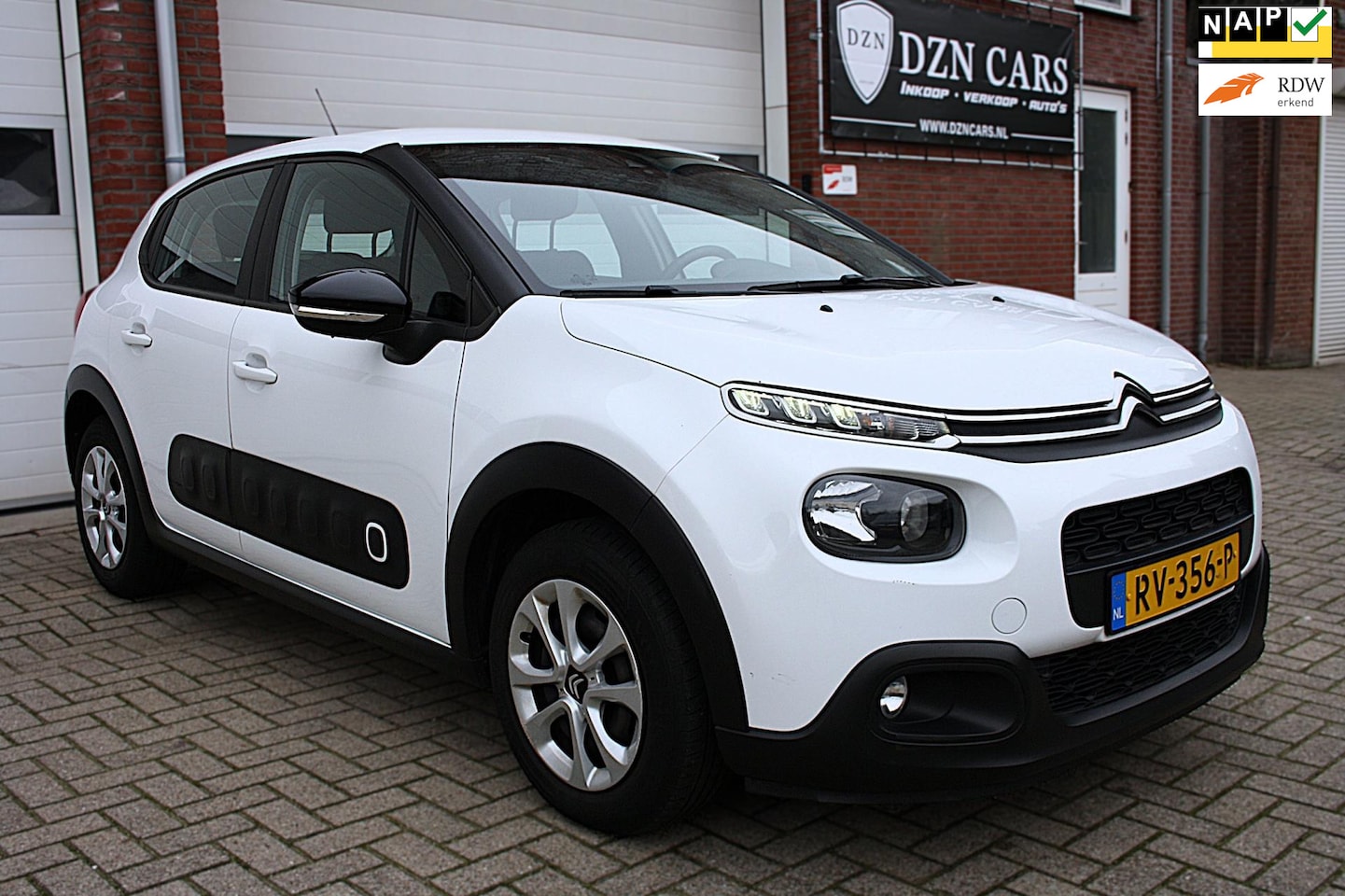 Citroën C3 - 1.2 PureTech S&S Feel Automaat - Nap - parkeerhulp - Navi - cruise control - AutoWereld.nl