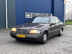 Mercedes-Benz C-klasse - 180 Sport | Nu € 1.750,