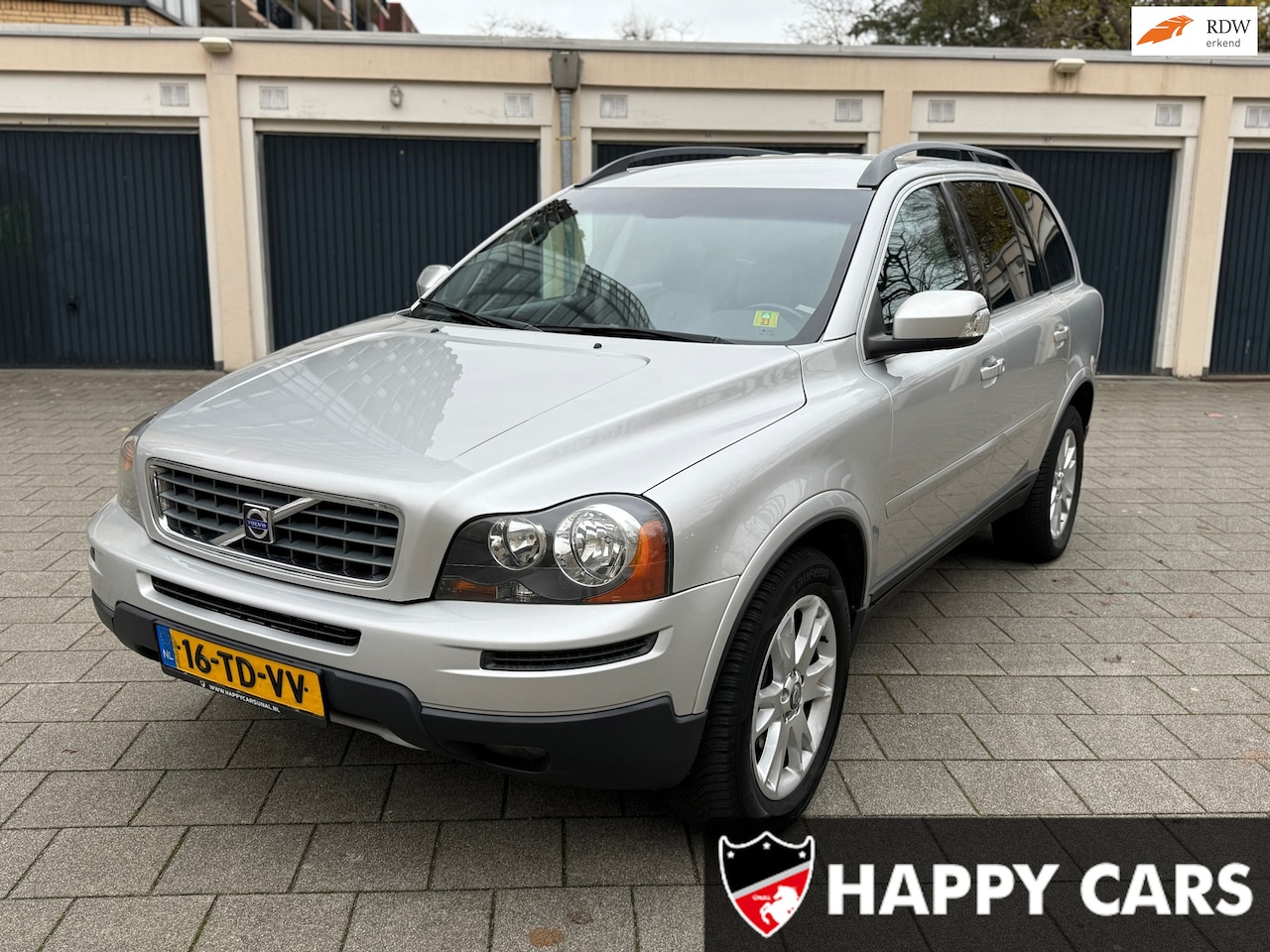 Volvo XC90 - 2.5 T Momentum 2.5 T Momentum, 7 PERS, LEER , NIEUWE APK - AutoWereld.nl