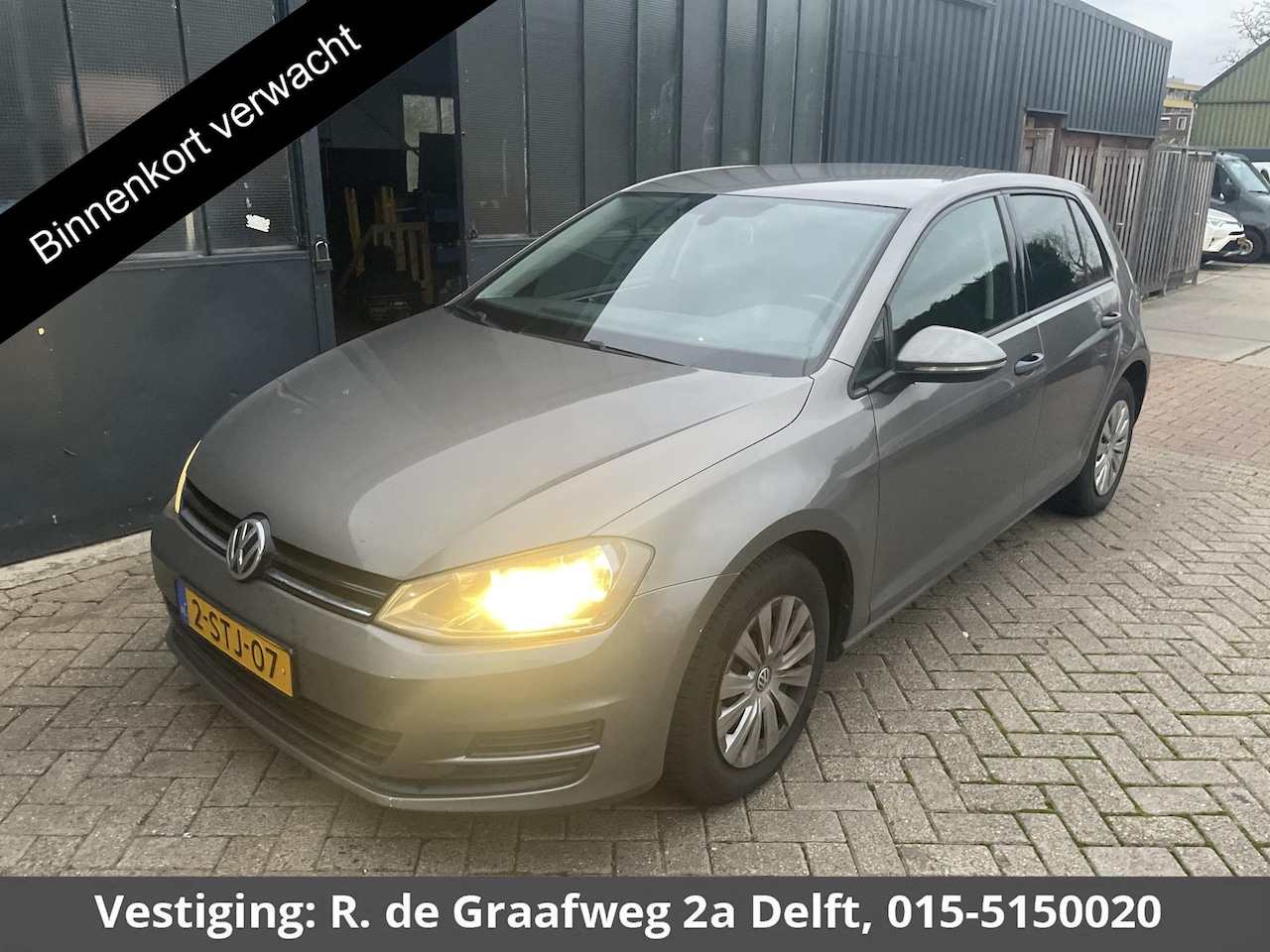 Volkswagen Golf - 1.2 TSI Trendline | Trekhaak | Parkeersensoren | Cruise Control | Navigatie - AutoWereld.nl