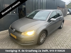 Volkswagen Golf - 1.2 TSI Trendline | Trekhaak | Parkeersensoren | Cruise Control | Navigatie