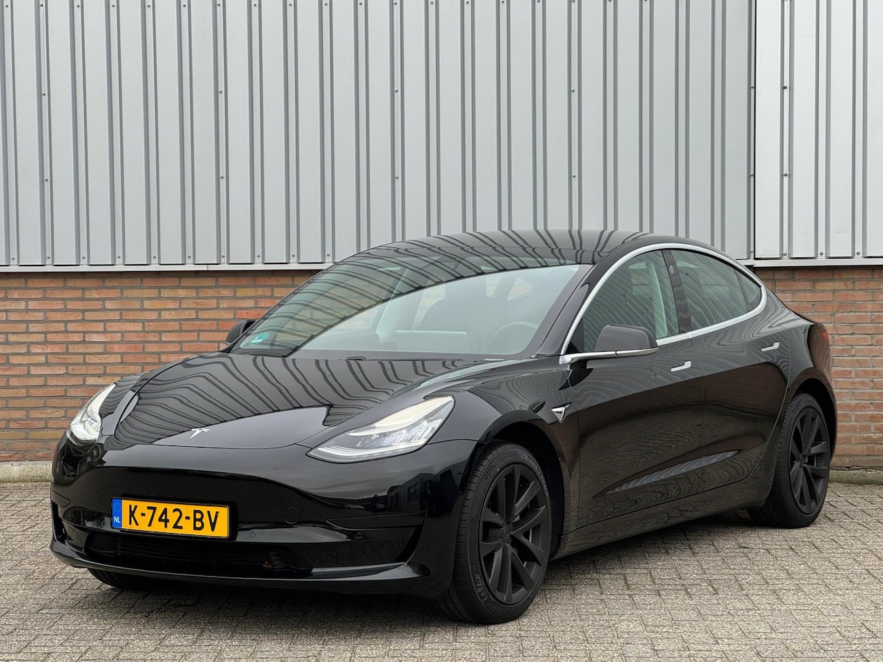 Tesla Model 3 - Standard RWD Plus 89% Soh/ LFP/ 1ste Eigenaar - AutoWereld.nl