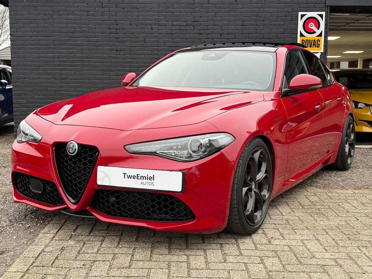 Alfa Romeo Giulia - 2.0 T AWD Veloce | Pano | Harman Kardon - AutoWereld.nl