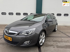 Opel Astra Sports Tourer - 1.4 Turbo Cosmo