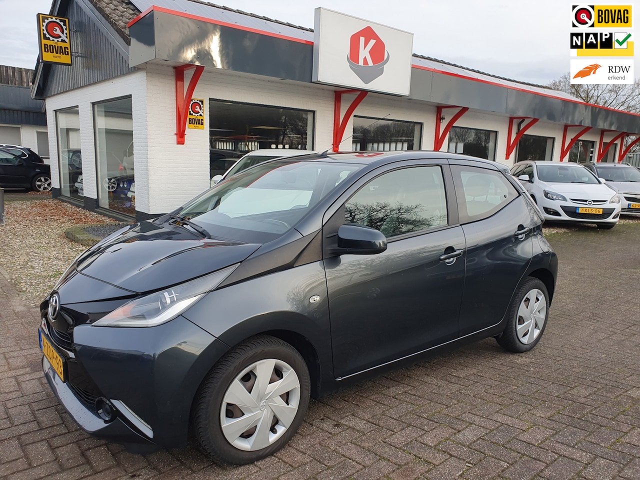 Toyota Aygo - 1.0 VVT-i x-play 5 drs AIRCO/CAMERA BJ 2015 - AutoWereld.nl