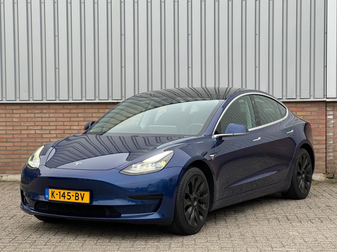 Tesla Model 3 - Standard RWD Plus 92% SoH/ LFP/ 1ste Eigenaar - AutoWereld.nl