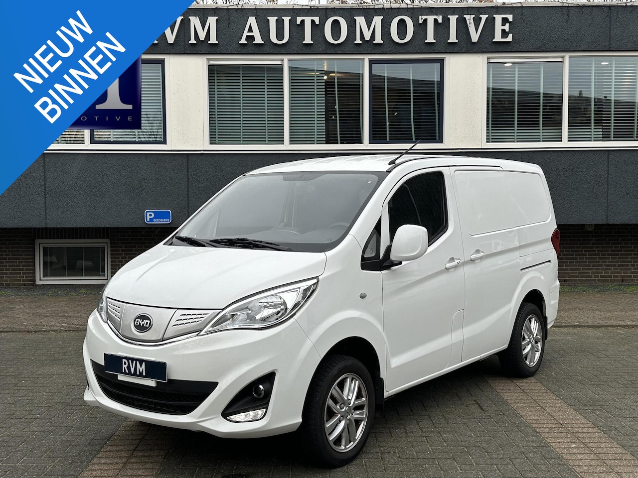 BYD ETP3 - Standard 45 kWh CAMERA | STOELVERWARMING | KEYLESS | RIJKLAARPRIJS INCL. RESTERENDE FABRIE - AutoWereld.nl