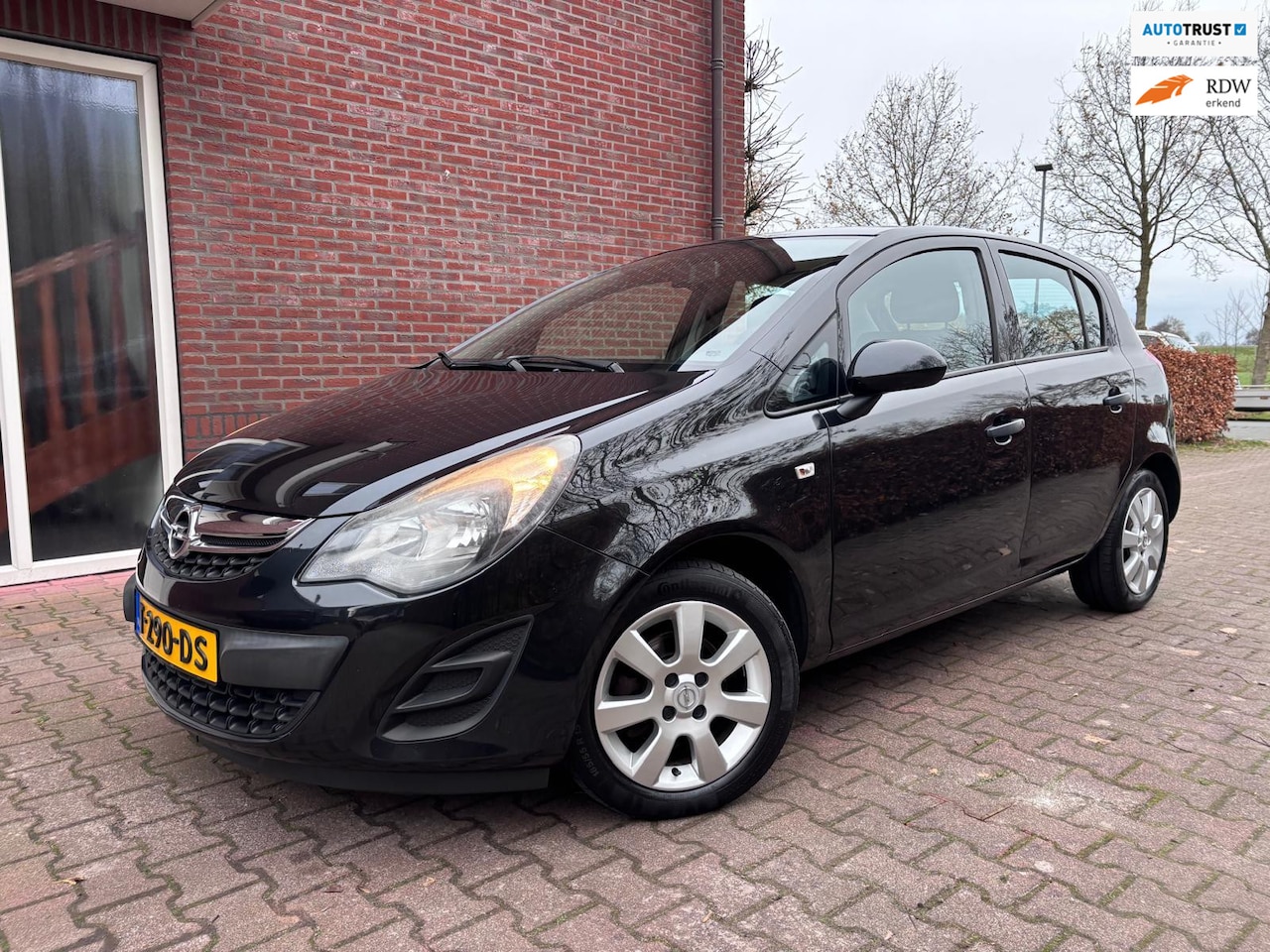 Opel Corsa - 1.2-16V Cosmo 1.2-16V Cosmo - AutoWereld.nl