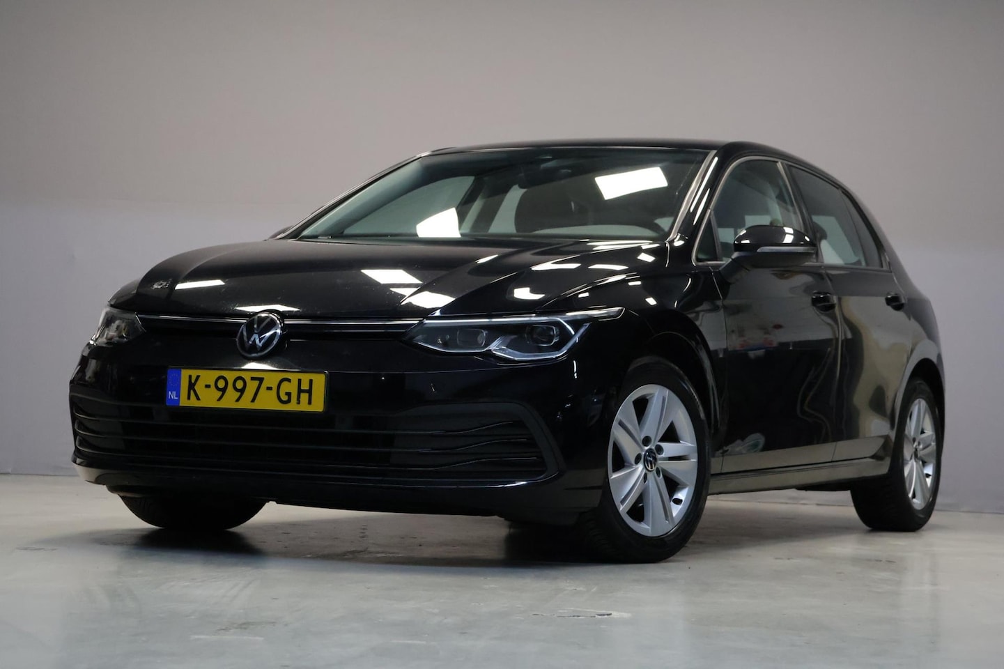 Volkswagen Golf - 1.0 eTSI Life Business |DSG|Sfeerverlichting| - AutoWereld.nl
