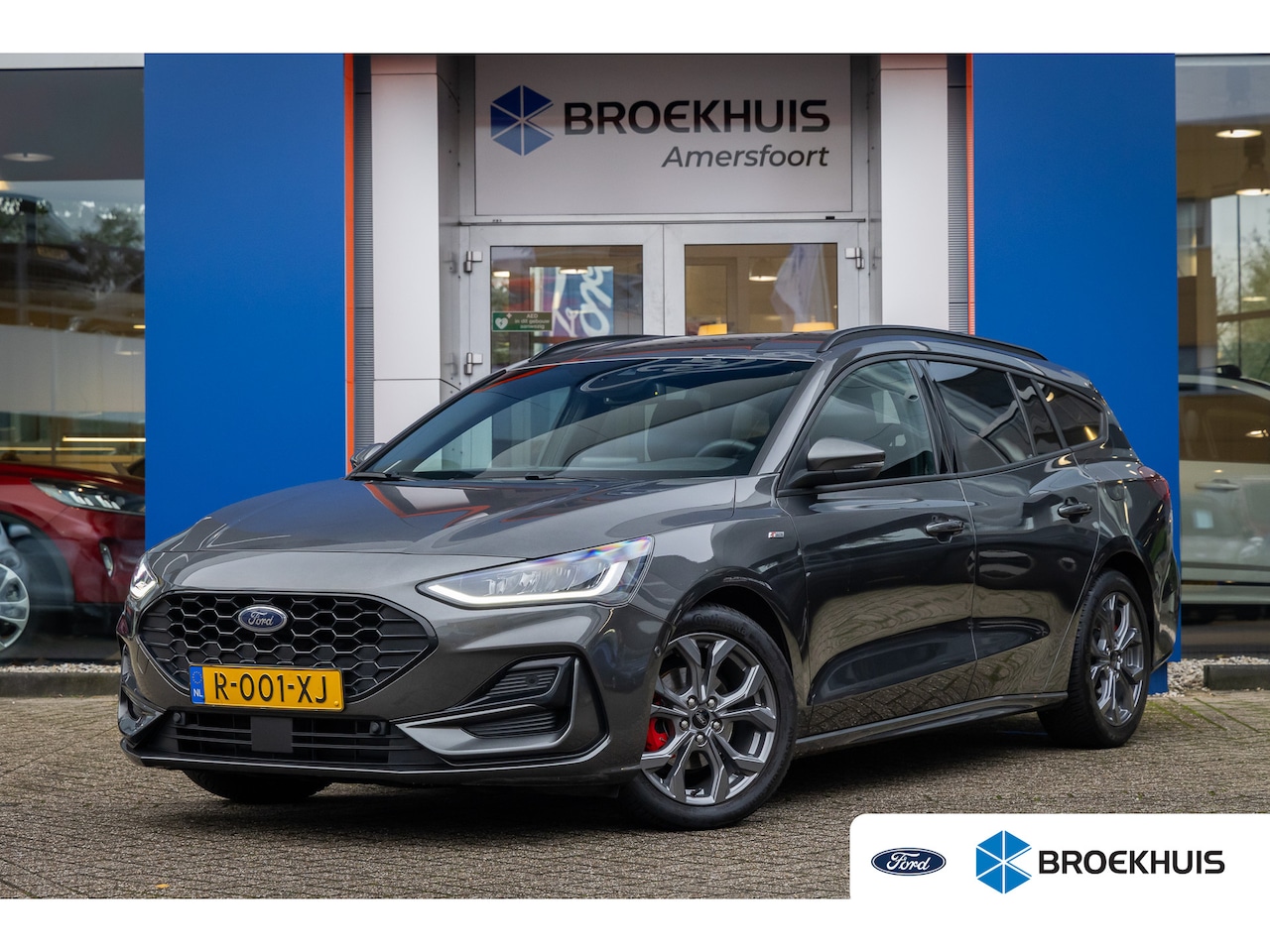 Ford Focus Wagon - 1.0 EcoBoost Hybrid ST Line Style | Trekhaak | Winterpakket | Camera | Navigatie | Apple C - AutoWereld.nl
