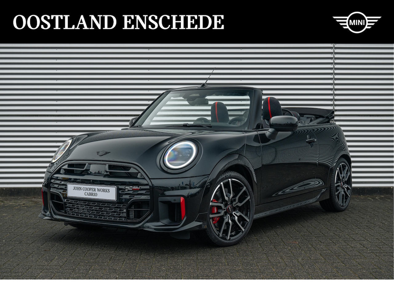 MINI Cabrio - John Cooper Works Automaat / Pakket XL / 18" JCW Lap Spoke 2-tone - AutoWereld.nl