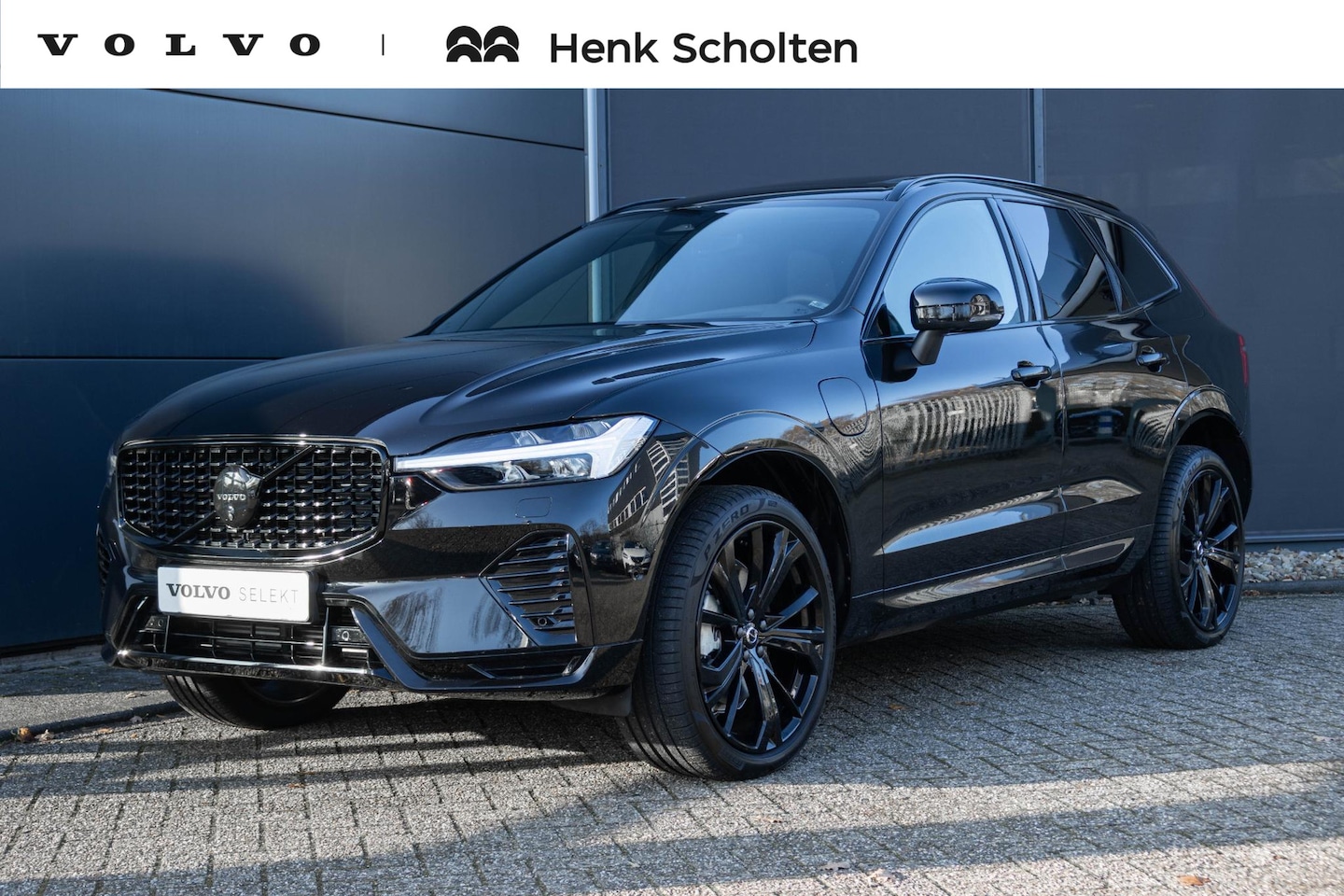 Volvo XC60 - 2.0 T6 Plug-in hybrid AWD Ultra Black Edition | Luchtvering | Stoelventilatie | Bowers & W - AutoWereld.nl