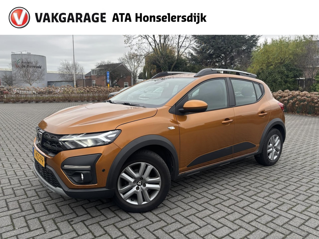 Dacia Sandero Stepway - 1.0 TCe 90 Comfort | Automaat | Cruise control | Climate control | Camera achter | Trekhaa - AutoWereld.nl