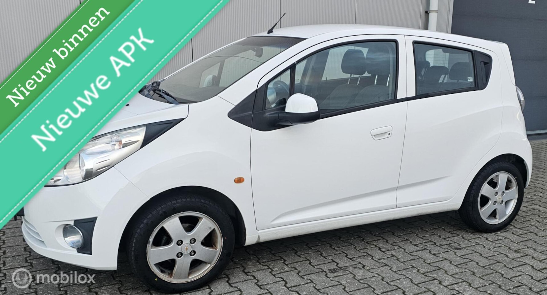 Chevrolet Spark - 1.0 16V LS 1.0 16V LS - AutoWereld.nl