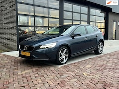 Volvo V40 - 2.0 T2 Inscription | Keyless | Camera | Navi |