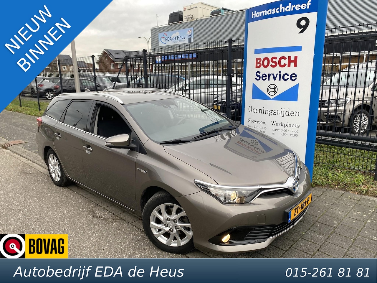Toyota Auris Touring Sports - 1.8 Hybrid autom. Dynamic Ultimate met o.a. navigatie, lm velgen, cruise, etc. - AutoWereld.nl