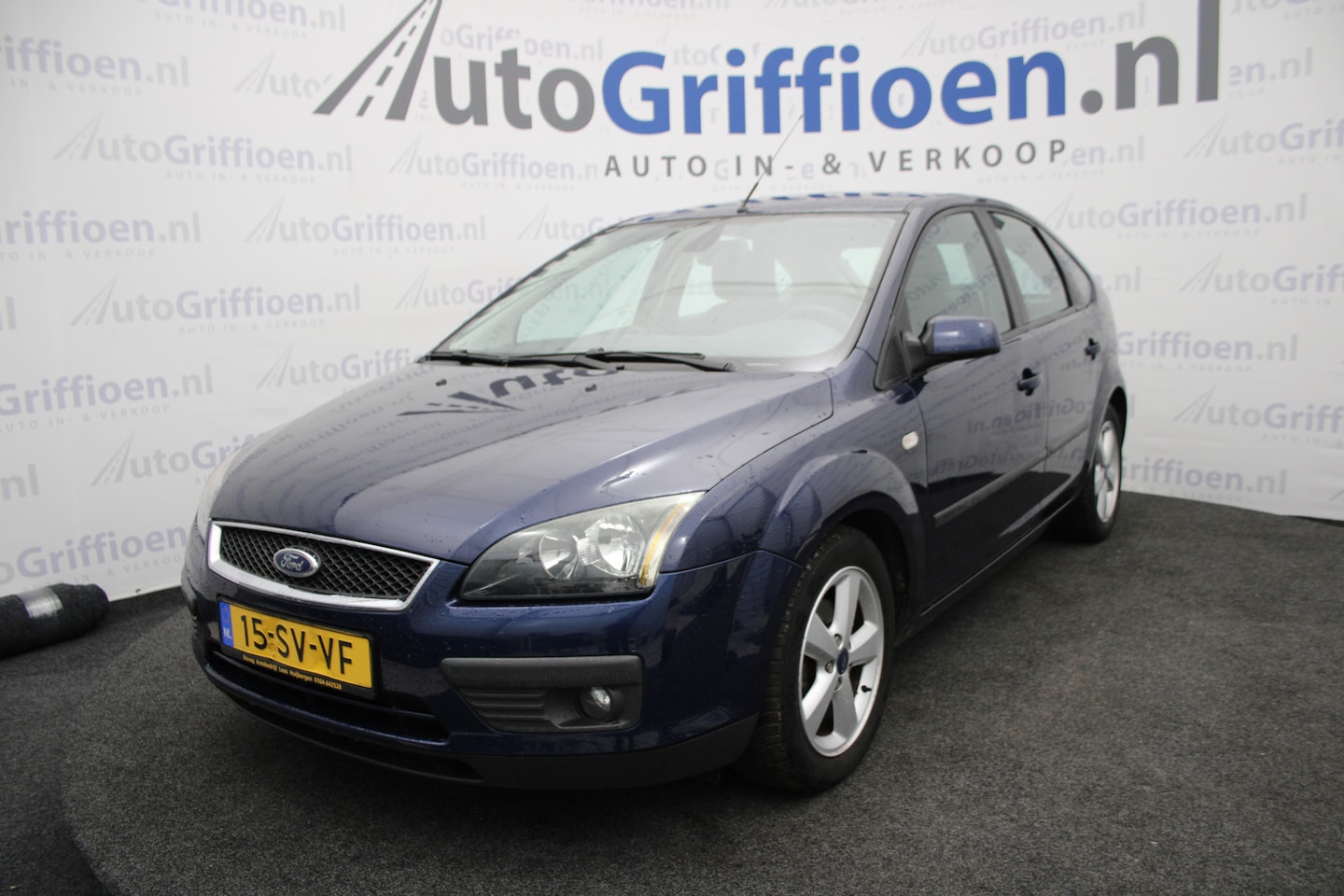 Ford Focus - 1.6-16V Futura keurige 5-deurs met trekhaak - AutoWereld.nl